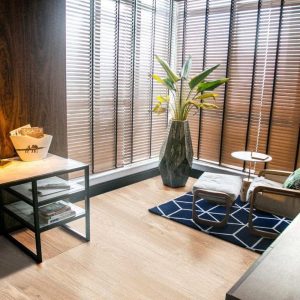 Alternative view of Piso Vinílico Nobile Cola Rústico 122x 3,9m² - Figueira